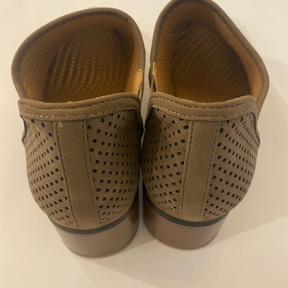 Blazzin Roxx - Picture 2 of 6